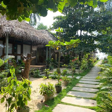 The Coast Beach Resort Agonda Extérieur photo