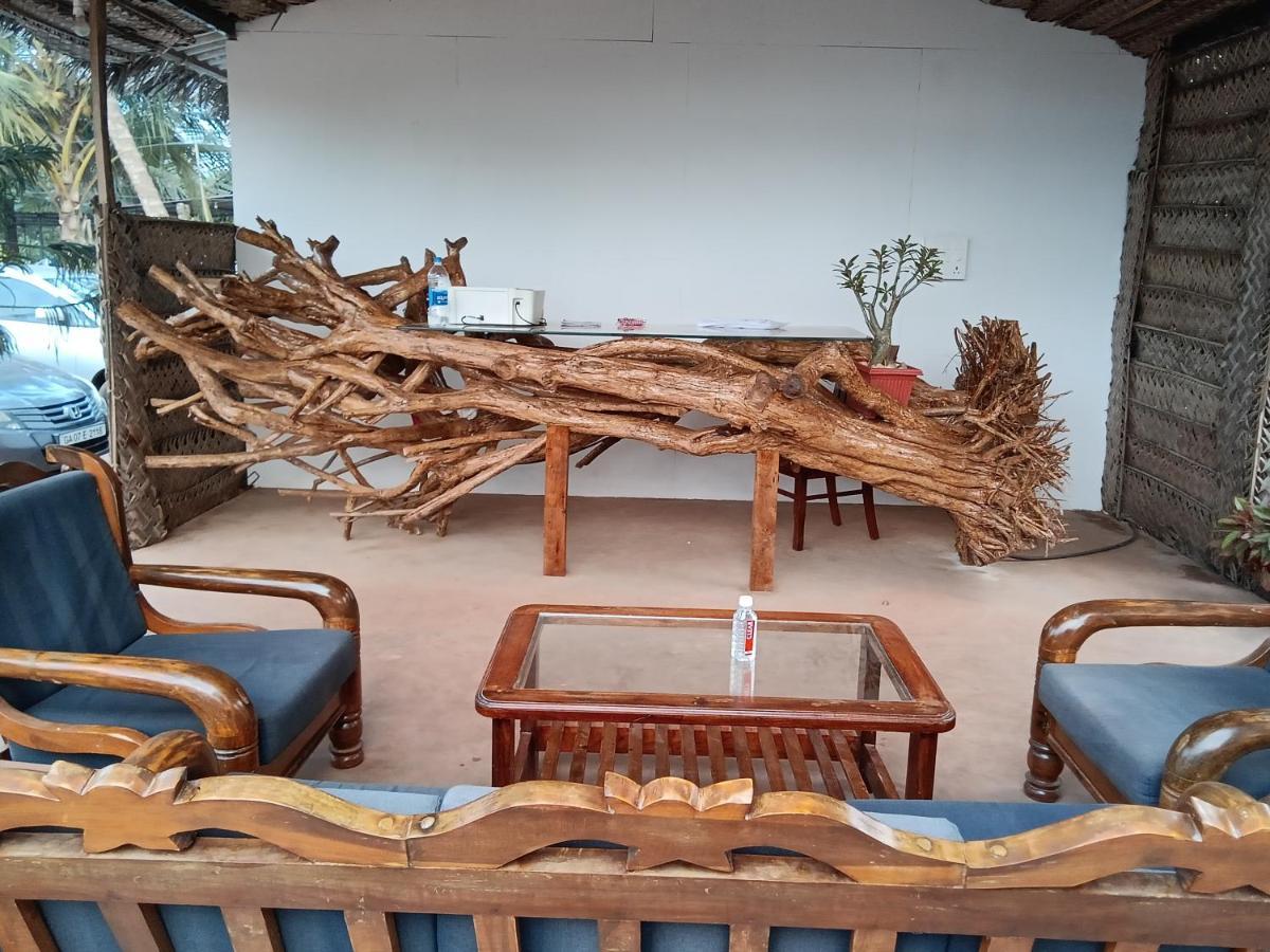 The Coast Beach Resort Agonda Extérieur photo